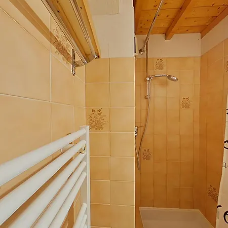 Studio/cabine/mezz 5 Pers Avec Navette, A 600m Du Centre - Appartement *