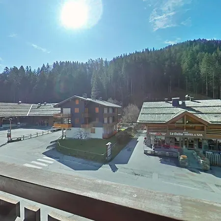 Appartement 4 Pers. Proche Patinoire Et Pistes, Parking, Menage Inclus, Navette A Proximite - Fr-1-241-157 *