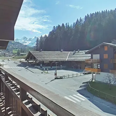 4 Pers. Proche Patinoire Et Pistes, Parking, Menage Inclus, Navette A Proximite - Fr-1-241-157 Appartement Le Grand-Bornand