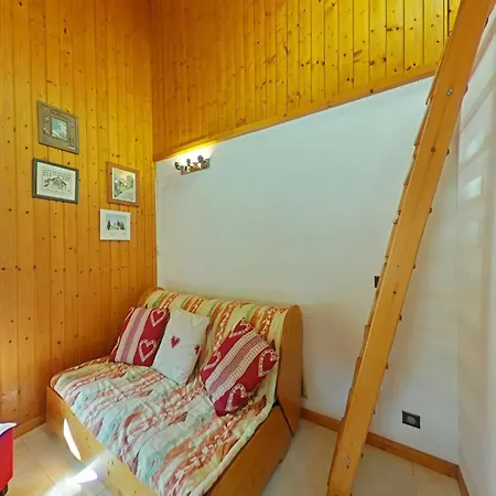 4 Pers. Proche Patinoire Et Pistes, Parking, Menage Inclus, Navette A Proximite - Fr-1-241-157 * Le Grand-Bornand